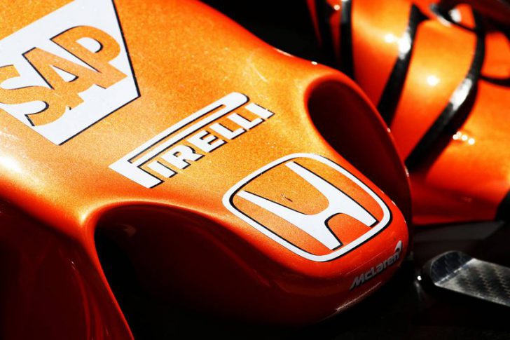 F1 2017 2018 マクラーレン･ホンダ エンジン不調 原因 振動 フェルナンド･アロンソ 移籍 残留 メルセデスAMG フェラーリ レッドブル 