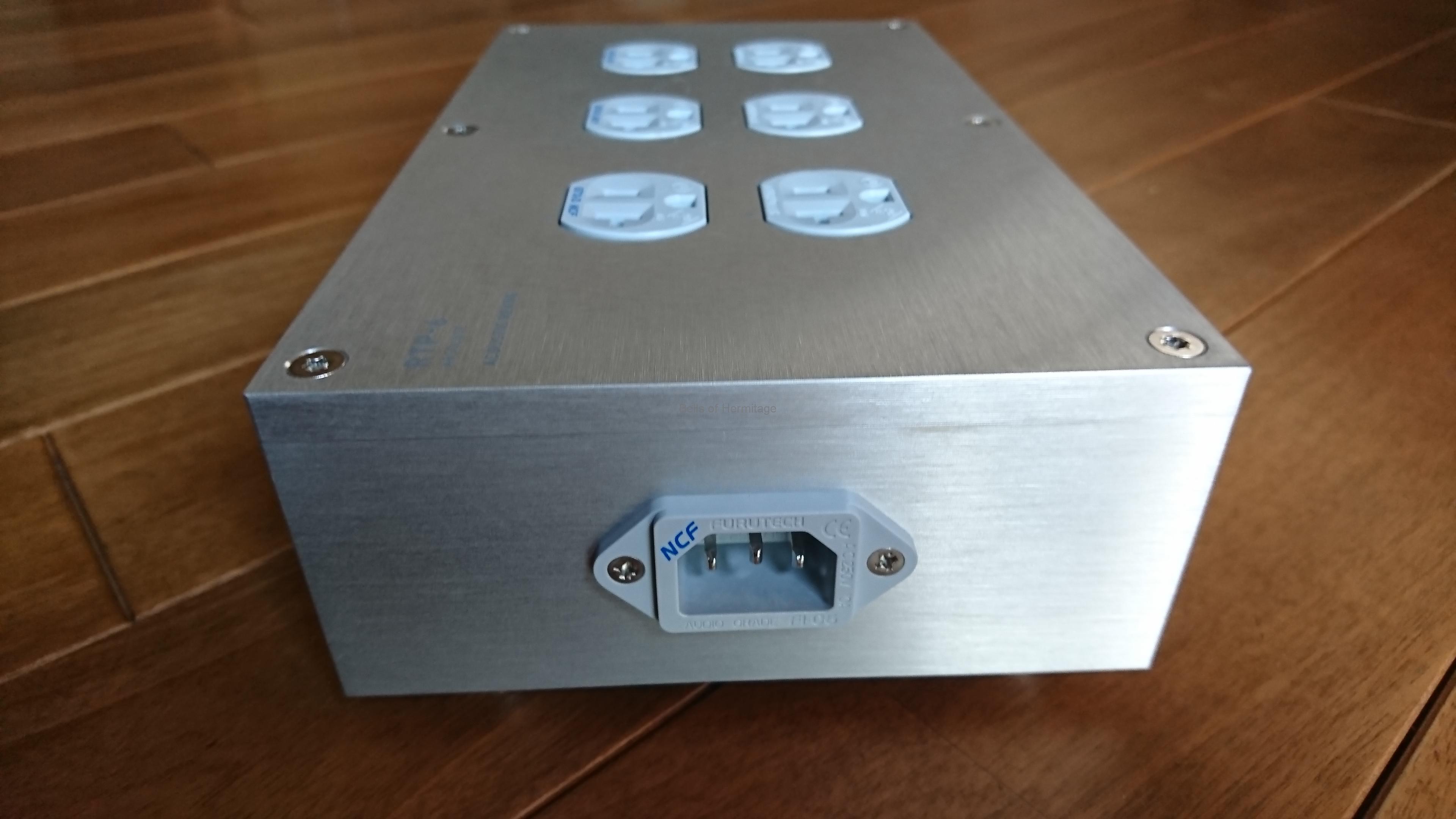電源タップAcoustic Revive RTP-6 absoluteを試聴 | Bells of