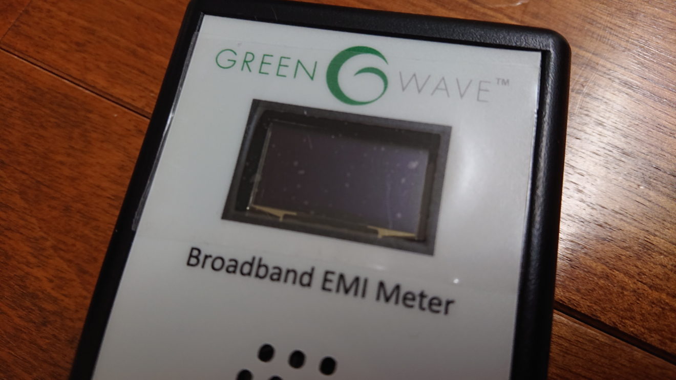出水電器オーディオ専用電源工事(10)オーディオルームのノイズ計測-Greenwave EMI Broadband Meter-