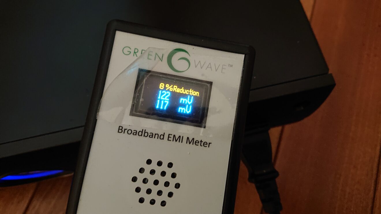 Panamax M5300-EXの動作確認とノイズフィルタ機能テスト～Greenwave Broadband EMI Meter～